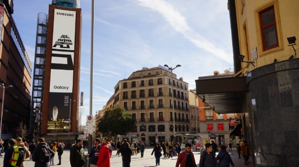 스페인 마드리드 까야오 광장에 걸린 삼성전자의 한글 옥외광고. (사진=삼성전자)