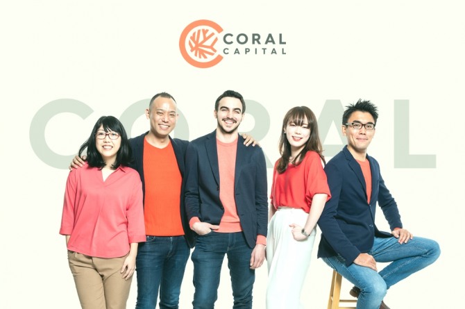 실리콘밸리 투자 펀드 '500 스타트업스'가 일본팀을 해체하고, 새롭게 코랄캐피탈을 설립할 계획이라고 밝혔다. 왼쪽 두 번째 요헤이와 중앙 라이니. 자료=코랄캐피탈