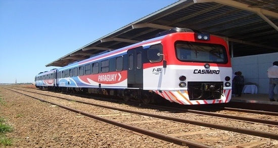 현대로템이 아르헨티나 베니토 로히오 등과 컨소시엄을 구성해 파라과이 아순시온-루케 노선 통근 열차 입찰에 참가한다. 9개국 기업들로 구성된 6개 컨소시엄이 경쟁을 벌인다. 사진은 아순시온과 포사다스(Posadas)를 잇는 통근 열차의 모습이다.  