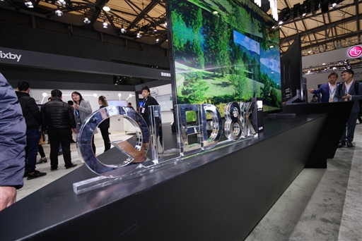 LG디스플레이의 88인치 8K 크리스탈 사운드 OLED가 중국가전제품협회의 엄격한 심사를 거친 결과 올해의 최고 혁신상에 선정됐다. 자료=AWE