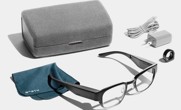 노스사가 만든 포컬스라는 브랜드의 이 스마트안경은 999달러에 안경 충전기, 링모양의 컨트롤러를 모두 제공한다. (사진=노스)