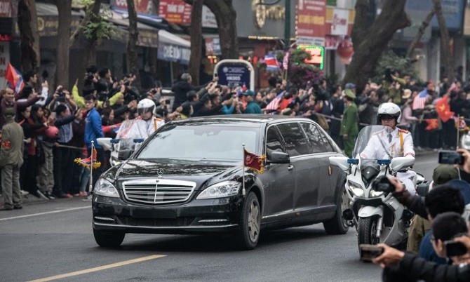 베트남 하노이에서 열린 북미정상회담에서 김정은 위원장이 시용한 다임러사의 리무진.