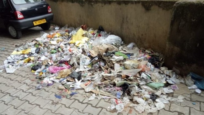 전 세계가 쓰레기들로 몸살을 앓고 있다. 말레이시아는 중국에 이어 플라스틱 쓰레기의 수입을 금지했다.