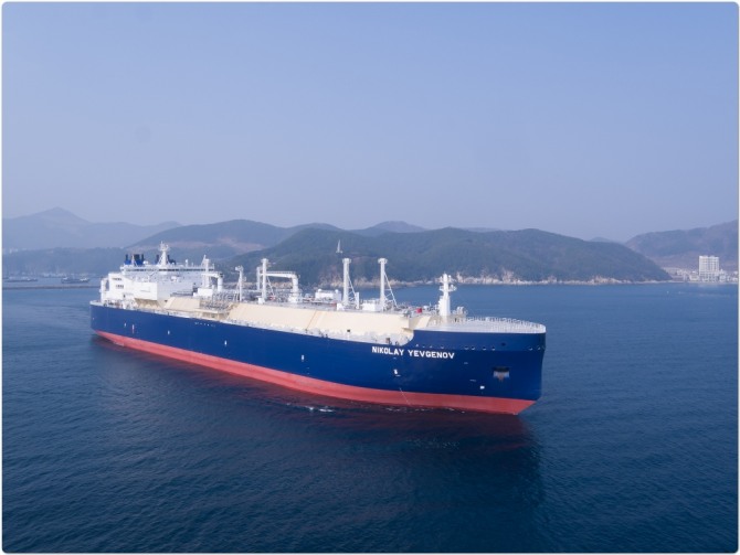 대우조선해양이 건조한 쇄빙 LNG운반선 니콜라이 예브게노프호.사진=대우조선해양