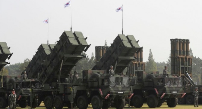 한국군이 운용하고 있는 패트리엇과 천궁 지대공 미사일. 사진=국방부