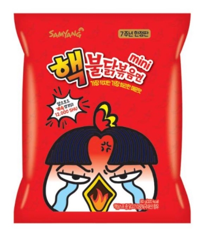삼양라면에서 7주년 한정판으로 나온 '핵불닭볶음면 미니'. 사진=삼양라면