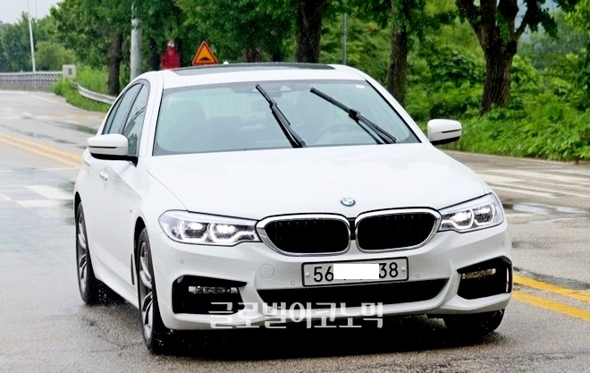 2010년대 초중반 수입 디젤차 전성기를 이끈 BMW 520d.
