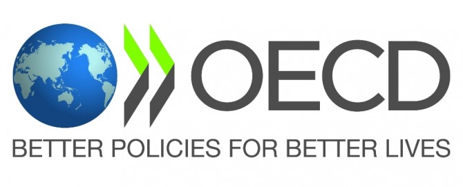 경제협력개발기구(OCED)는 21일(현지 시간) 2019년 세계 경제 성장률 전망치를 3월 시점에 비해 0.1% 포인트 낮은 3.2%로 내렸다. 자료=OECD