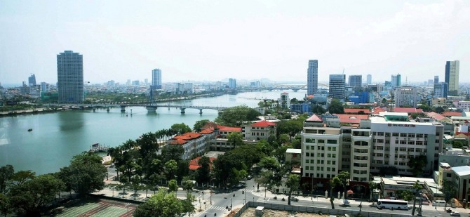한국의 한 기업이 베트남 다낭에 3억1000만 달러를 투자해 .150개 프로젝트를 진행할 예정인 것으로 알려졌다. 다낭은 한국 관광객이 가장 즐겨 찾는 해외 명소다. 2018년 다낭을 찾은 해외 관광객 가운데 58%가 한국 방문객으로 2017년에 비해 80%가 증가했다. 