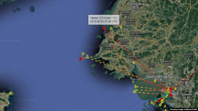 폐선된 선박이 남북한을 오간 것으로 AIS 신호가 지난 3일 북한 남포항 앞에서 또 포착돼 의구심을 증폭시키고 있다. 사진=VOA
