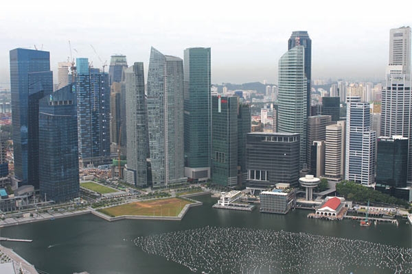 아시아 자산운용 시장이 초호황기를 맞고 있다. 사진은 싱가포르 금융가. 
