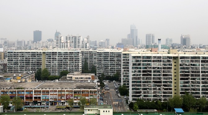 올해 전국 공시지가는 평균 8.03% 상승했으며 서울은 12.35%로 급등했다. 사진=뉴시스 