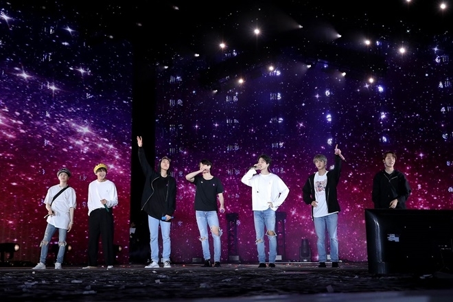 방탄소년단(BTS)가 1일과 2일 영국 런던 웸블리 스타디움에서 콘서트를 개최했다. 사진=뉴시스