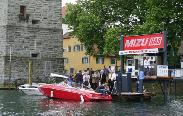 소형LPG추진선이 독일 보덴호에 정박하고 있다. 사진=한국선급(KR)