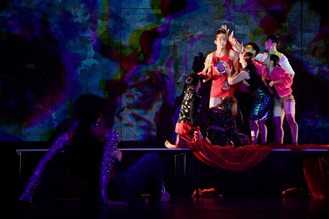 최성옥 안무의 '안티고네'