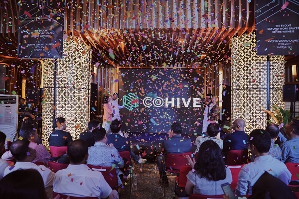 지난 19일(현지 시간) 열린 코하이브 브랜드 공식 출범 행사 모습.