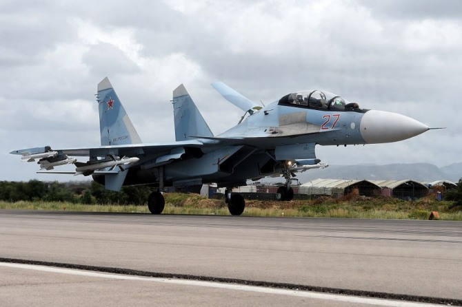 러시아가 터키에 판매를 제안한 수호이 35 전투기.