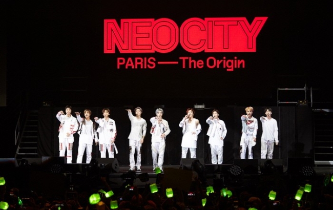 사진은 NCT 127 월드투어 파리공연의 모습.