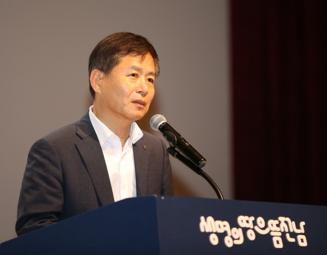 대통령직속 국가교육회의(의장 김진경)와 전남도(도지사 김영록), 전남도교육청(교육감 장석웅)은 지난 19일 오후 전남도청 김대중강당에서 제3차 ‘지역과 함께하는 2030 교육포럼’ 을 개최했다. /전남도교육청=제공