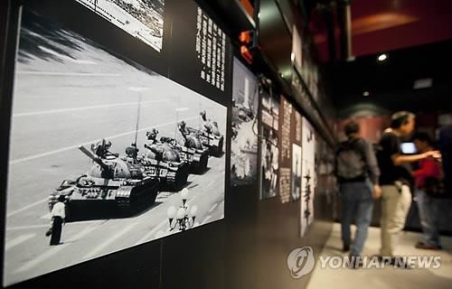 톈안먼 시위 상징하는 '탱크맨' 사진/연합뉴스