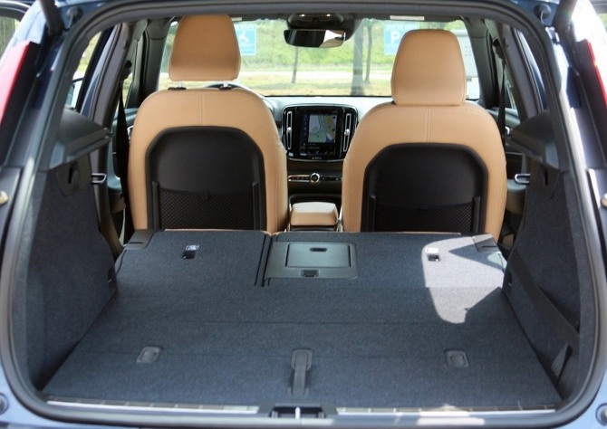 XC40의 2열을 접으면 1600ℓ 이상 적재 공간을 확보할 수 있어 야외 활동을 위한 많은 짐을 실을 수 있다. 사진=글로벌이코노믹 정수남 기자