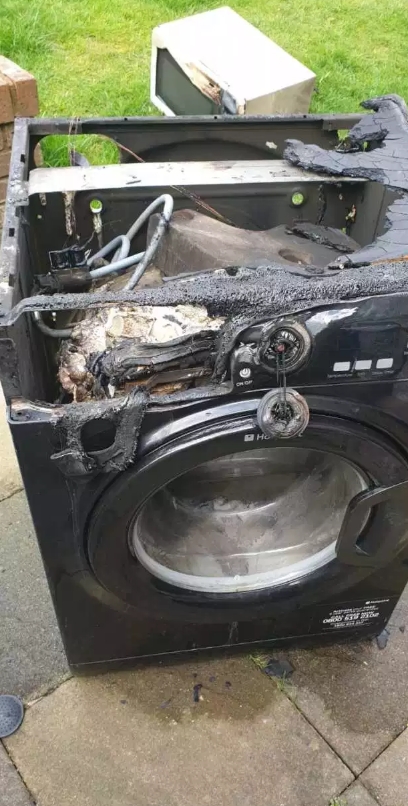 구입한 지 18개월 밖에 안된 월풀 세탁기에서 화재가 발생했다. 사진=더선
