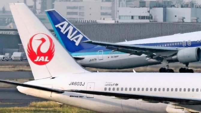 ANA(전일본공수) 항공기와 JAL(일본항공) 항공기. 사진=글로벌이코노믹 DB.