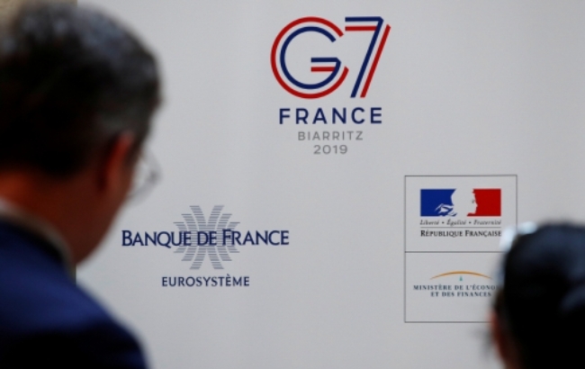 이번 주말 프랑스에서 개최되는 G7 정상회의를 앞두고 '노란조끼'운동이 반대집회에 가세하면서 경찰이 경계태세를 강화하고 있다. 