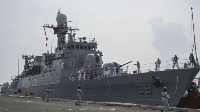 글로벌-이슈 24]필리핀 한국 퇴역 초계함 인수, 호위함 개량 등 수상 해군력 강화 박차