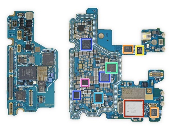 그리고 또다른 기판에 또다른 반도체도 들어간다. 1RH KM9515099 J05 3XAR27(적색), 퀄컴 QDM3870 LTE RF FEM(오렌지색), 스카이웍스 13716-11 전면 모듈(노랑색), 퀄컴 WCD9341 어퀴스틱 오디오 코덱(연두색), 퀄컴 X50모뎀용 PMX50 PMIC(하늘색), 퀄컴 PM8150, PM8150C,PM8005 (PMIC처럼 보인다)(청색), S2D0S05 608B58 (PMIC처럼보인다)(보라색) 사진=아이픽스잇