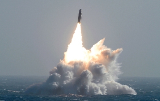 사진은 미국의 잠수함발사 탄도미사일(SLBM) ‘트라이던트 II’ 발사 모습.