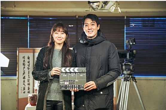 배우 김래원(38)과 공효진(39) 주연 영화 '가장 보통의 연애'가 10월2일 개봉한다. 사진=스틸 컷