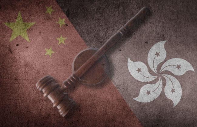 홍콩의 대법관은 17명 중15명이 외국인으로 구성되어 있다.