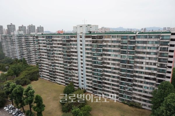 서울 잠실주공5단지 재건축 아파트의 전경. 사진=김하수 기자