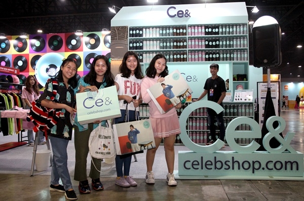 CJ ENM 오쇼핑부문은 지난 28~29일 양일간 ‘케이콘 2019 태국’에서 씨이앤 부스를 열고 태국의 밀레니얼과 Z세대들에게 K-패션을 알렸다고 30일 밝혔다. 사진=CJ ENM 오쇼핑부문