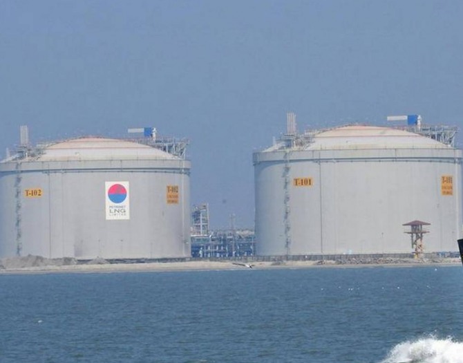 인도 최대 가스 수입회사 페트로넷이 미국의 액화천연가스(LNG) 개발업체 텔루리안에 25억 달러를 투자키로 한 합의가 당초계획보다 마무리가 늦어지고 있다. 사진=더 힌두