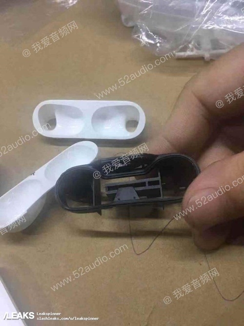 슬래시리크스가 최근 공개한 애플의 차기 이어폰 에어팟 충전기.사진=슬래시리크스