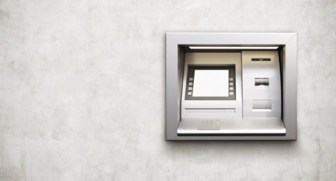 인도 ATM기기에 원격으로 접근이 가능한 멀웨어를 심는 해킹이 늘어나고 있다.