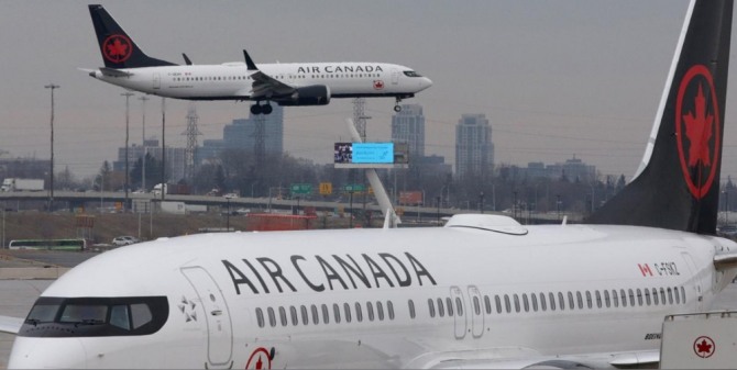 에어 캐나다는 보잉 737맥스의 운항 정지조치를 내년 2월 14일까지 연장한다고 발표했다. 사진=로이터/뉴스1