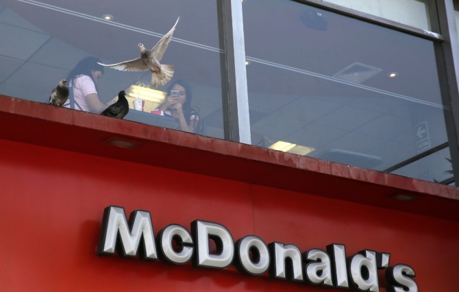 맥도날드는 드라이브 스루 대기 시간을 단축하기 위해 최근 거액을 투자한다고 발표했다. 사진=로이터/뉴스1