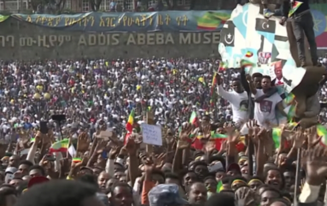 23~24일 67명이 사망한  에티오피아 시위가 민족·종교적 갈등으로 확산되고 있다.