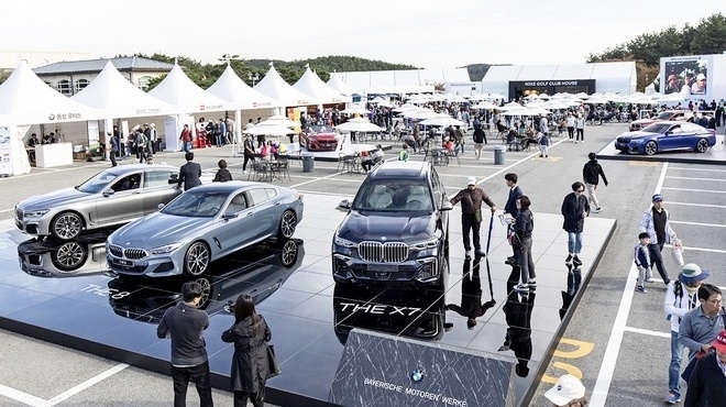 ‘BMW 레이디스 챔피언십’ 대회 기간 마련된 갤러리 플라자 전경. 사진=BMW 코리아