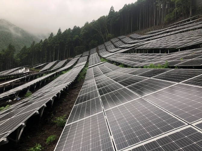 현대종합상사는 일본 시즈오카현 내 쿠로마타 지역에 태양광 발전소를 준공, 운영에 들어갔다. 사진=현대종합상사