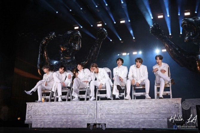 그룹 방탄소년단(BTS)이 지난 16일 개최된 제 1회 2019 브이라이브 어워즈 'V 하트비트'에서 '더 모스트 러브드 아티스트' 수상자로 선정됐다. 사진=빅히트