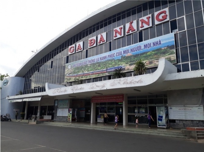 베트남 다낭시 계획투자국이 하이퐁 거리에 위치한 ‘다낭역’ 이전 계획안에 대해 국내외 투자자에게 호소하고, BT(건설 양도) 방식으로 실시하도록 시 인민위원회에 제안했다. 