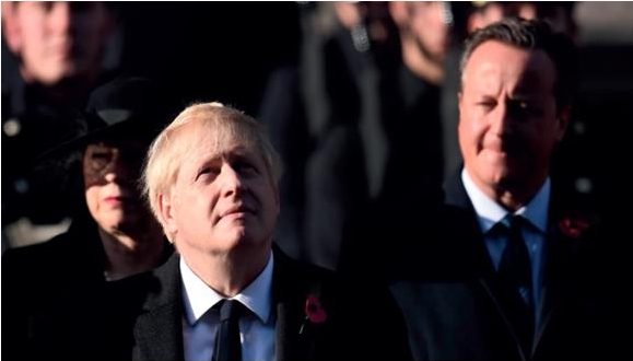 보리스 존슨(왼쪽) 영국 총리가 오는 12월 12일 브렉시트에 대해 어떤 결과를 받아들지 관심을 모으고 있다.