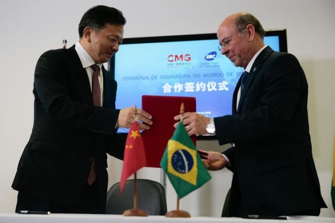 중국 중앙파 라디오와 TV 방송을 지배하는 미디어 대기업 ‘차이나미디어그룹(China Media Group)’과 브라질 국영 통신사 ‘EBC’가 상호 협력 계약에 서명했다.