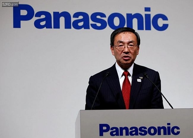 쓰가 카즈히로(津賀一宏 ) 파나소닉 최고경영자(CEO)가 22일 일본 본사에서 전략회의를 마치고 기자들을 만나 파나소닉은 중국에서 테슬라와의 어떠한 사업계획이 없다는 내용을 발표하고 있다. 사진=파나소닉