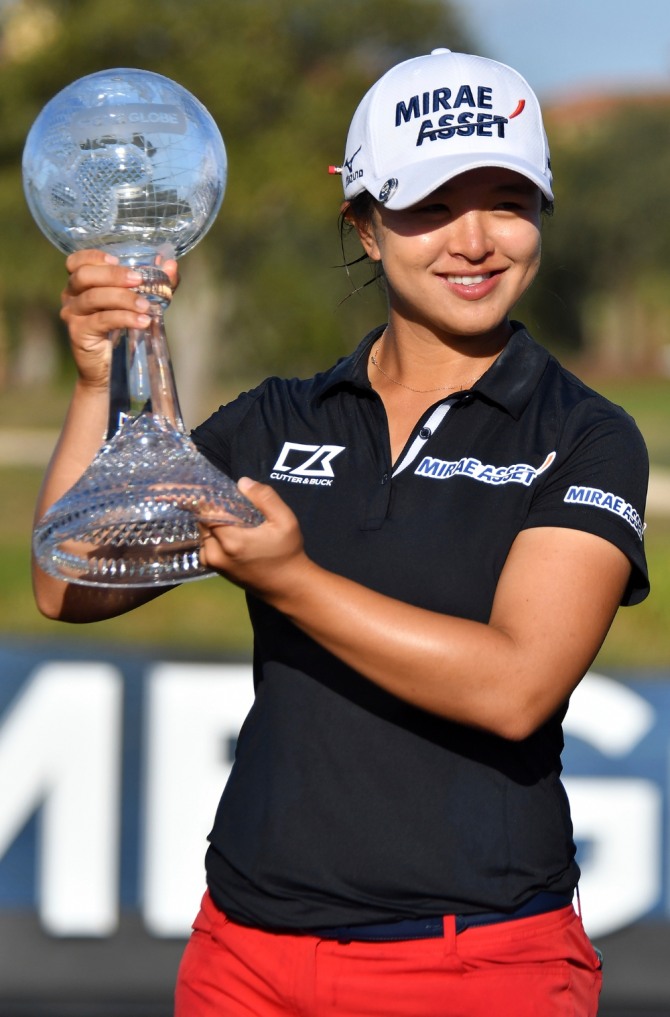 김세영(26)이 25일(한국시간) 미국 플로리다주 네이플스의 티뷰론 골프클럽(파72)에서 열린 미국여자프로골프(LPGA) 투어 시즌 최종전 CME 그룹 투어 챔피언십 4라운드에서 우승을 차지했다. 사진=뉴시스