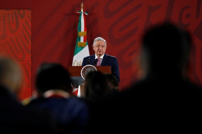 멕시코시티 내셔널 팰리스에서 열린 기자 회견에서 연설 중인 안드레스 마누엘 로페스 오브라도르(Andres Manuel Lopez Obrador) 대통령. 사진=로이터